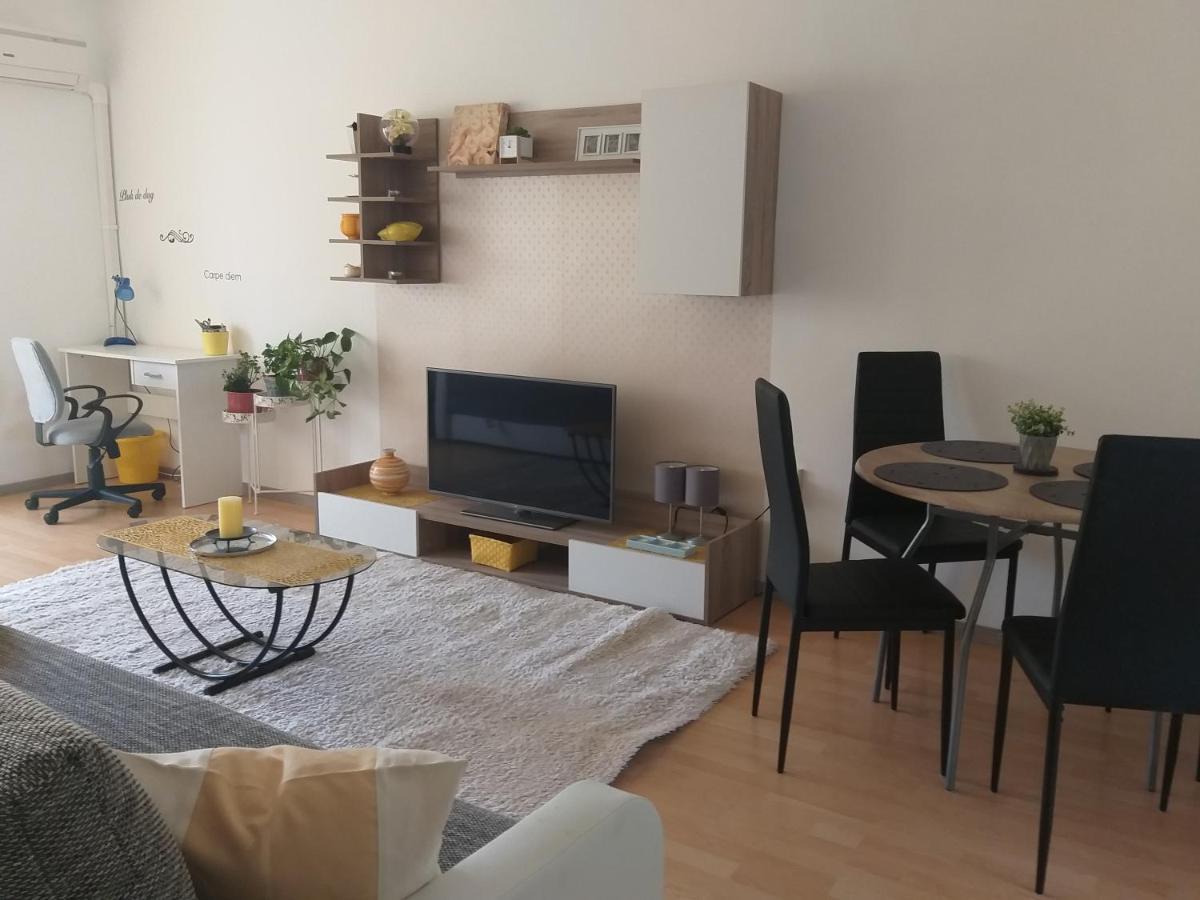 Simon Apartman Tiszafüred Exteriér fotografie